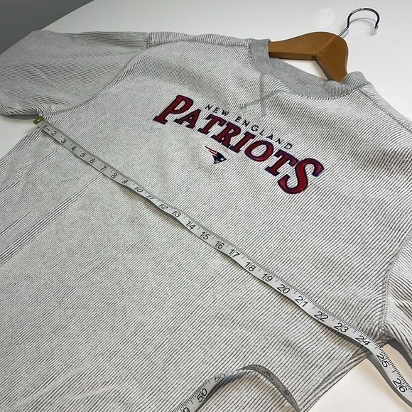 NFL - New England Patriots sweatshirt size extra large - Picture 6 of 8